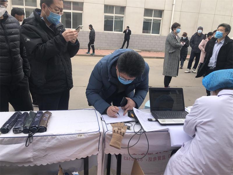 大爱文中 | 疫情不阻爱，热血献真情！