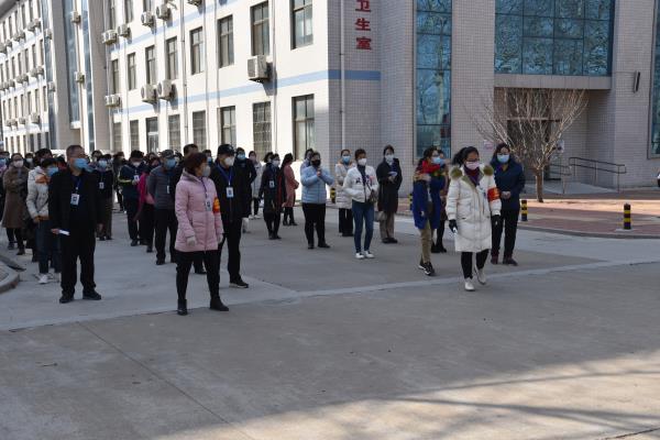 我校举行开学疫情防控模拟演练！