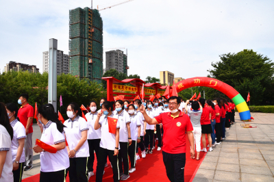 我校高三毕业典礼：因时养器，为国育才！