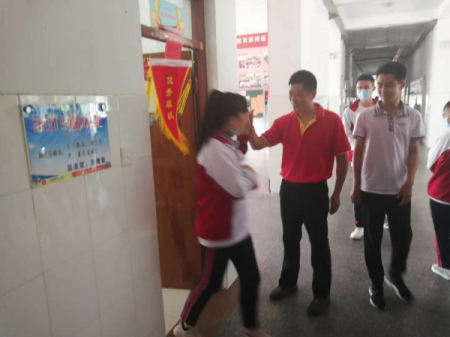 文中祝福 | 寒窗洗礼后，扬帆远航时！