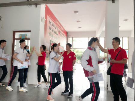 文中祝福 | 寒窗洗礼后，扬帆远航时！