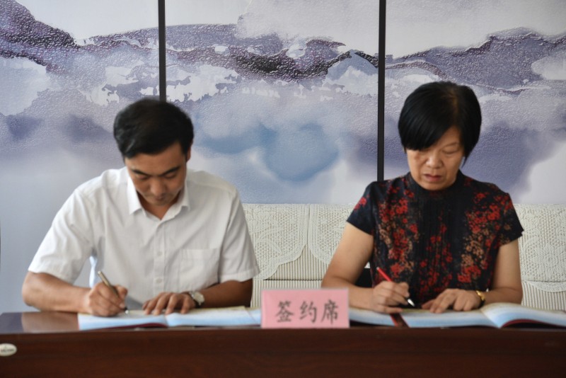 爱心企业捐资助学，无私善举温暖人心！