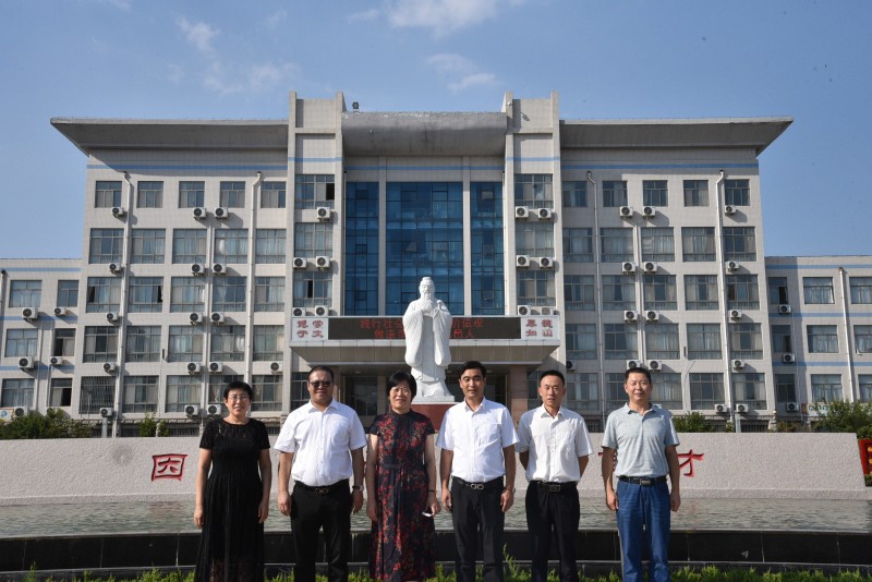 爱心企业捐资助学，无私善举温暖人心！