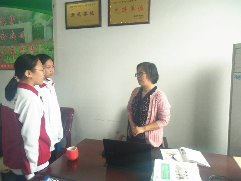 名师风采 | 我校教师李爱芳：因为热爱，所以执着！