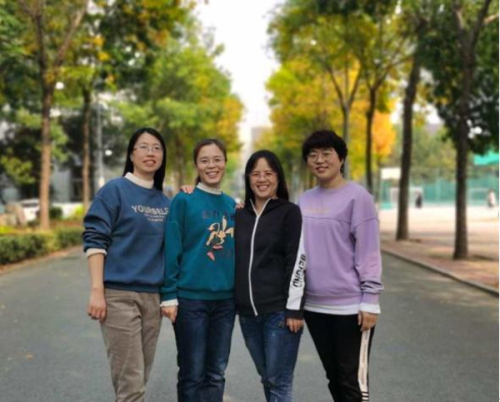 名师风采 | 我校班主任“女团”：颜值与才华并重，教书与育人共担！