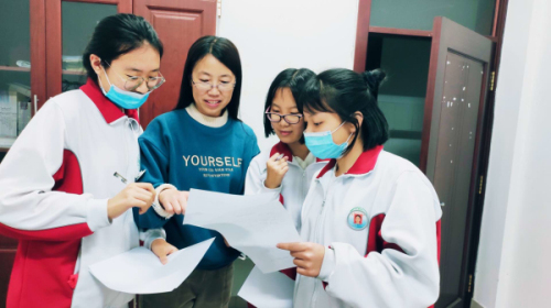名师风采 | 我校班主任“女团”：颜值与才华并重，教书与育人共担！