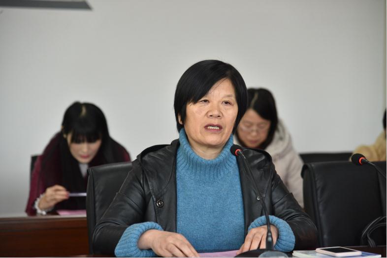 潍坊市教科院专家到我校进行新课程、新教材实施情况调研！