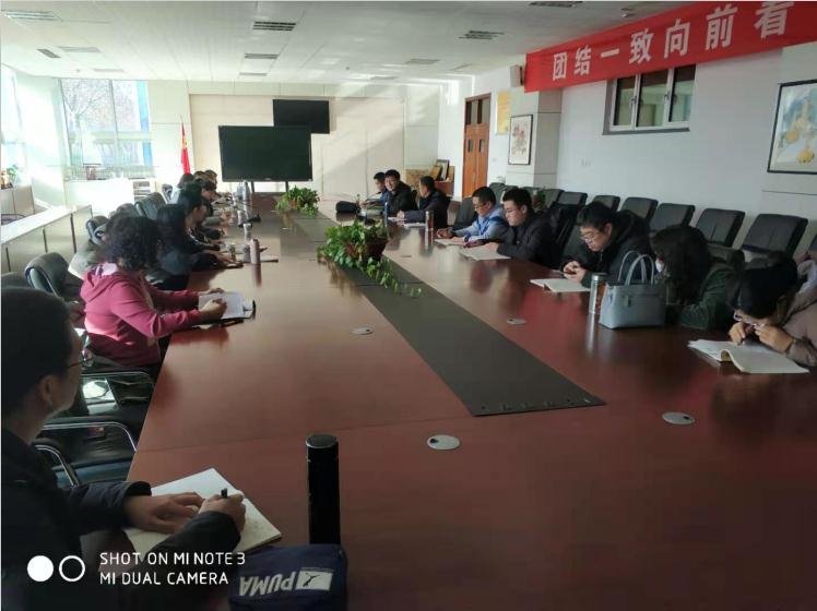 潍坊市教科院专家到我校进行新课程、新教材实施情况调研！