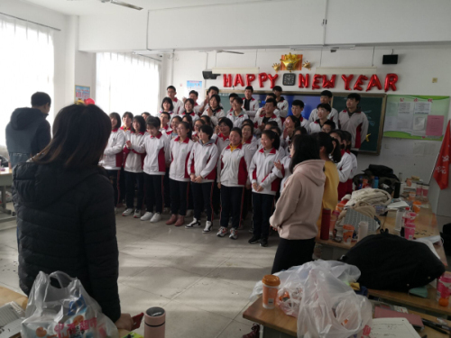新年好 | 我校元旦联欢：新年不觉春色晚，青春吐蕊绽芳华！