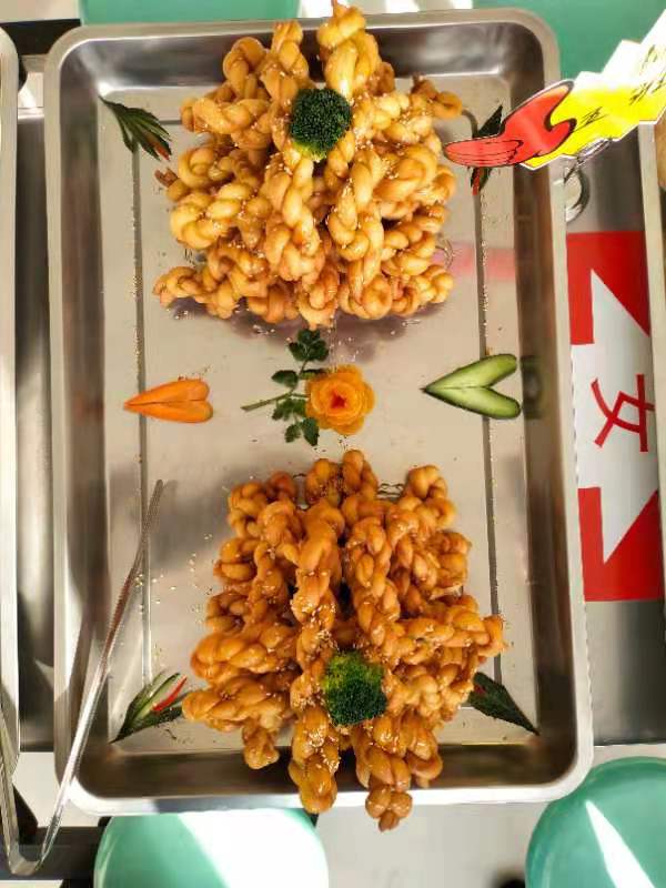 多彩校园 | 我校美食节:打造特色美食,共赴味蕾盛宴!