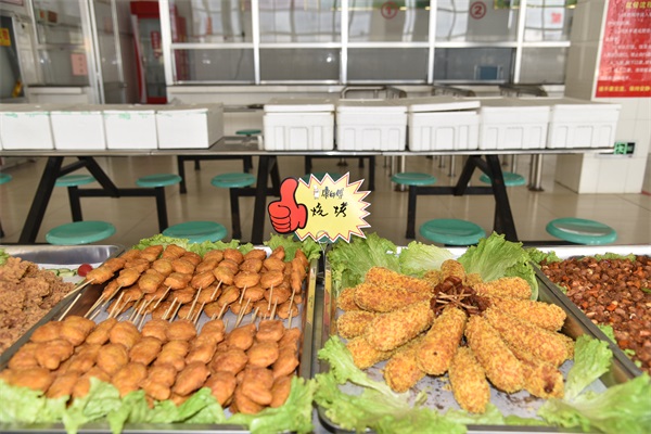 多彩校园 | 我校美食节:打造特色美食,共赴味蕾盛宴!
