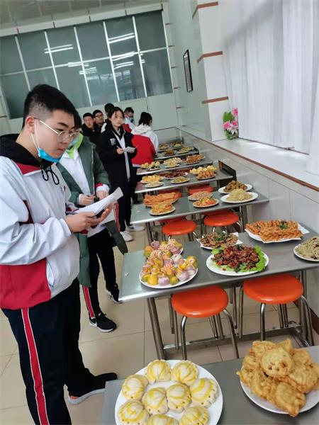 多彩校园 | 我校美食节:打造特色美食,共赴味蕾盛宴!