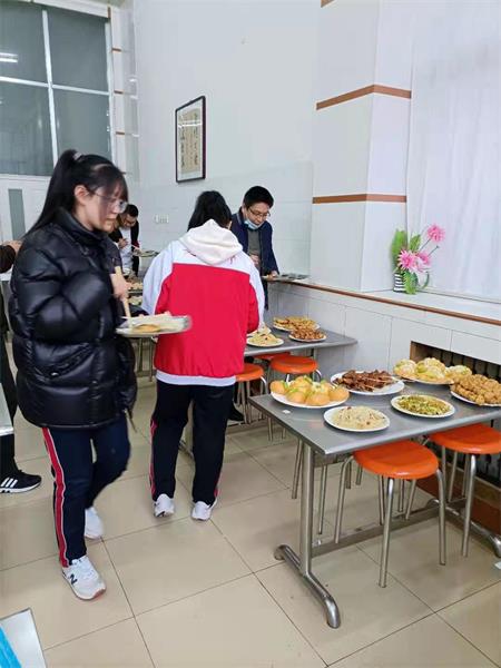 多彩校园 | 我校美食节:打造特色美食,共赴味蕾盛宴!