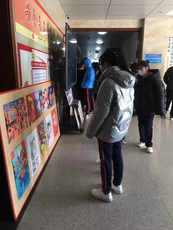 多元育人 | 我校书画展：丹青吐彩文山秀，翰墨传情学子心！