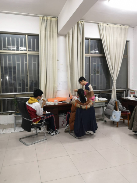 惠民服务 | 丹心一片献桃李，大爱点亮前行路！