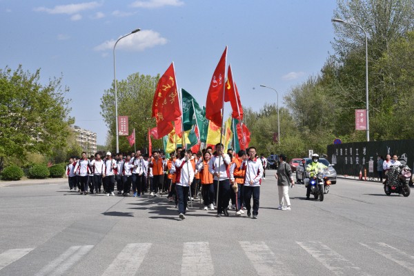 多彩课程 | 青春逐梦跟党走，远足励志少年时！