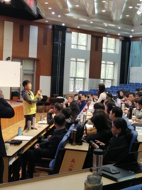 教研动态 | 潍坊市初中数学领军人才集训班在我校开班！