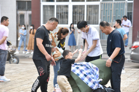 毕业季 | 此去深情相送,盼归来仍是少年!