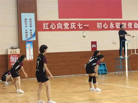 2021年潍坊市中小学生体育联赛排球（小学、高中组）比赛在昌邑市文山中学举行!