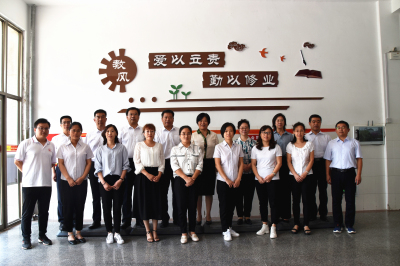 心系教育暖人心 | 昌邑市委副书记、市长李玉祥到我校走访慰问一线教师和退休老教师！