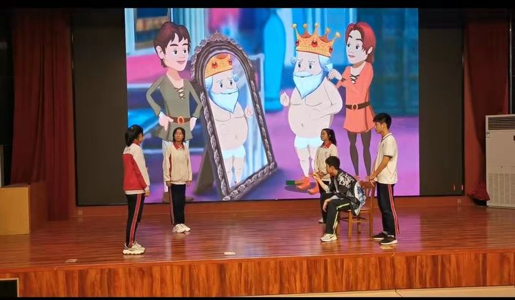 秋意浓，似少年红——文山初中 Read and Play 展演