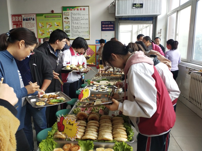 美食节 | 昌邑市文山中学:开启美好“食”刻,将“光盘”进行到底!