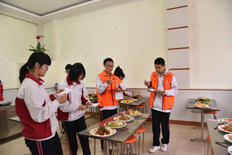 美食节 | 昌邑市文山中学:开启美好“食”刻,将“光盘”进行到底!